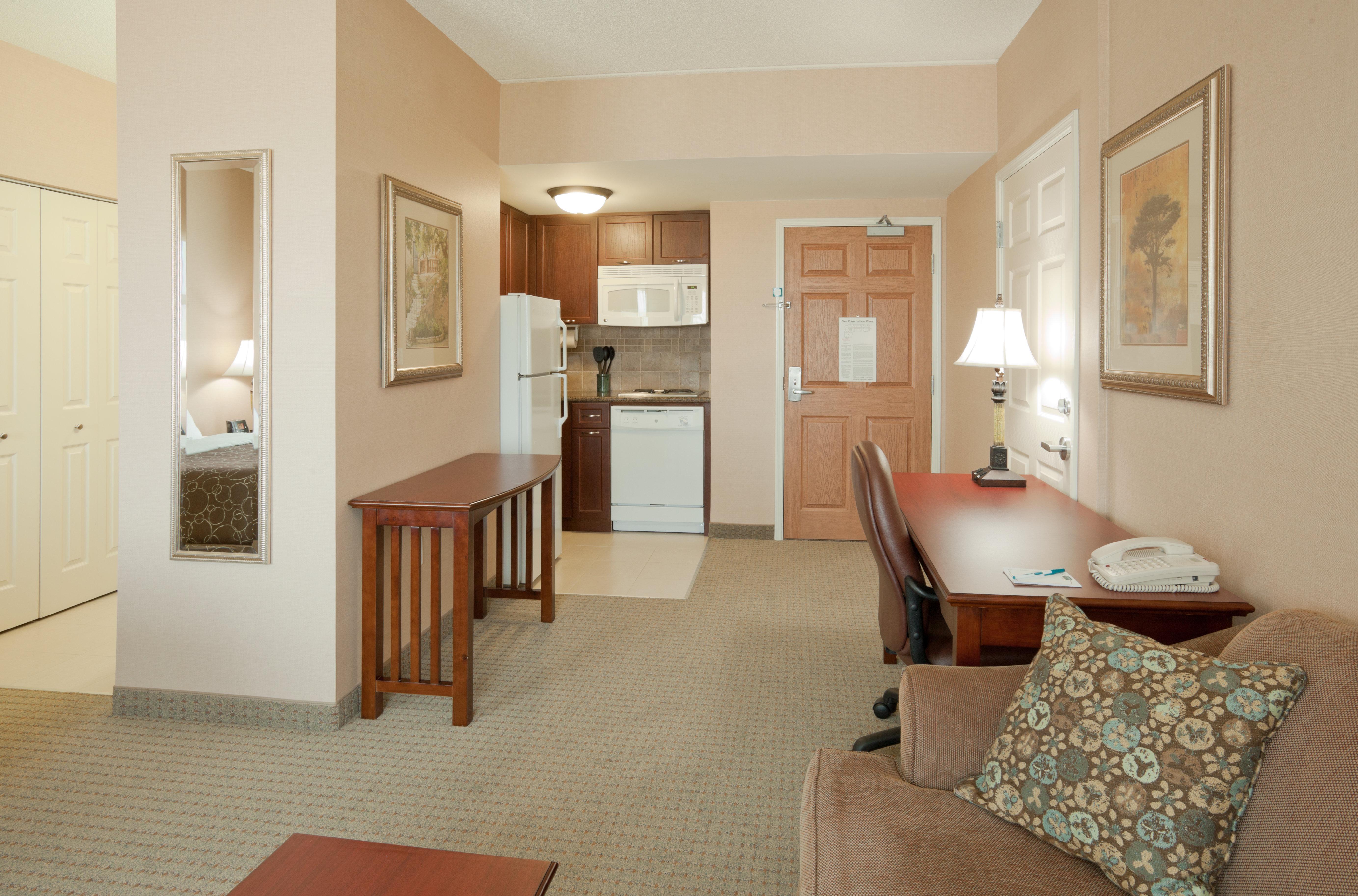 Hotel Staybridge Burlington By Ihg 3*