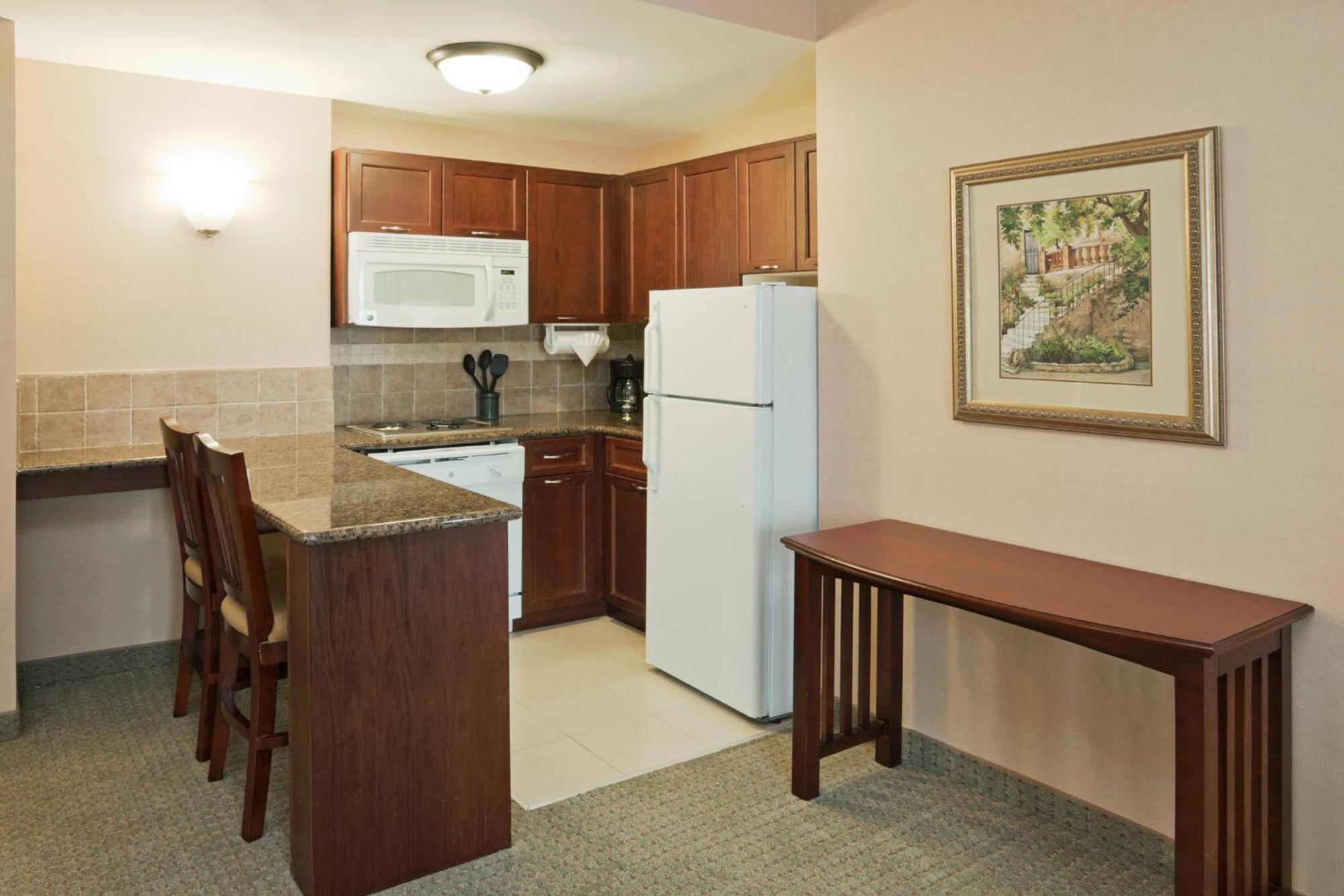 Staybridge Burlington By Ihg Oakville