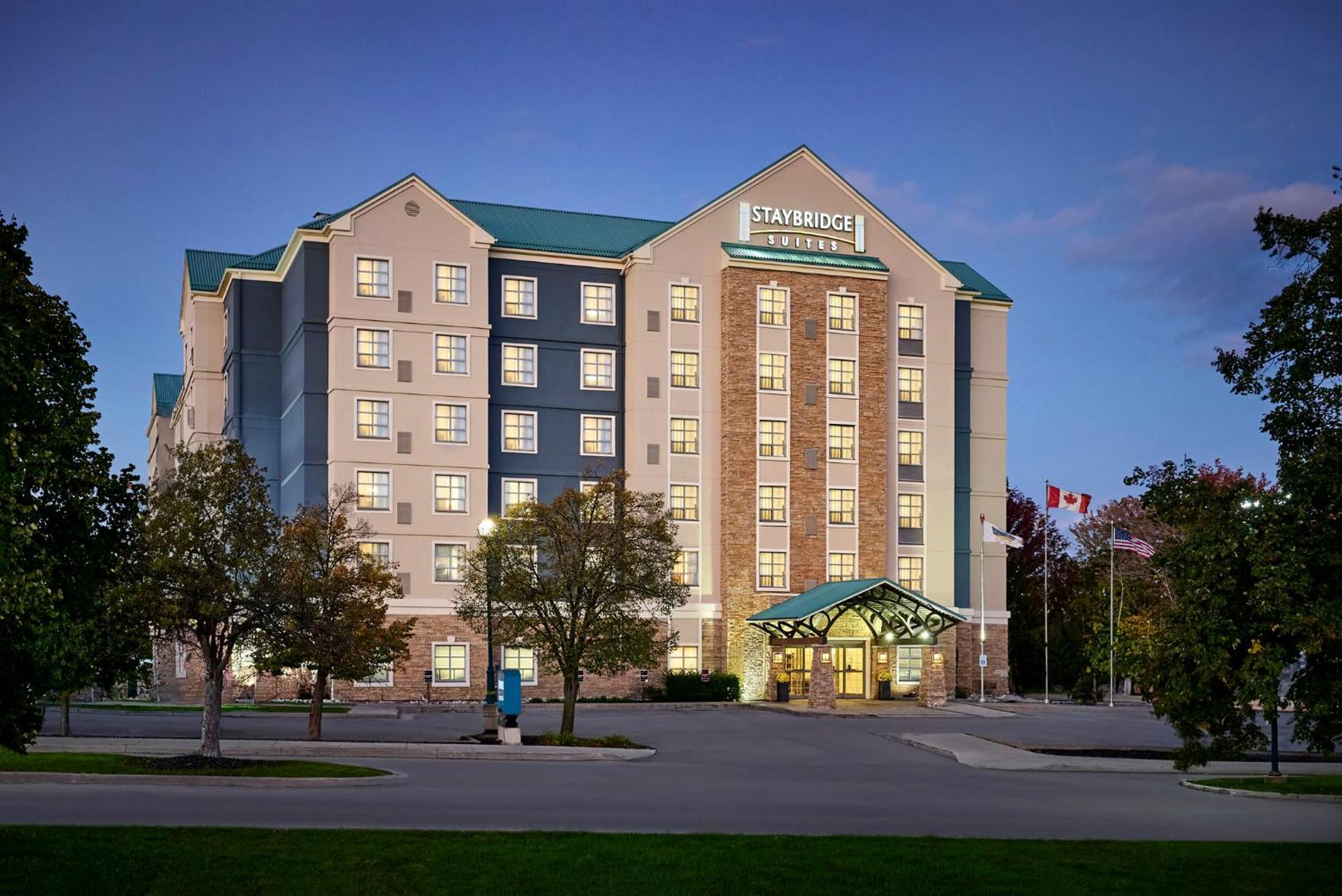 Staybridge Burlington By Ihg Hotel Oakville